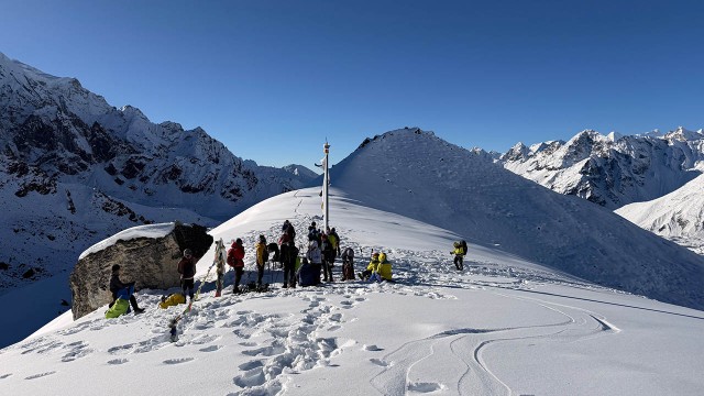 undUuml;berquerung-des-Cho-La--Pass-5330-m- undUuml;berquerung-des-Cho-La--Pass-5330-m-