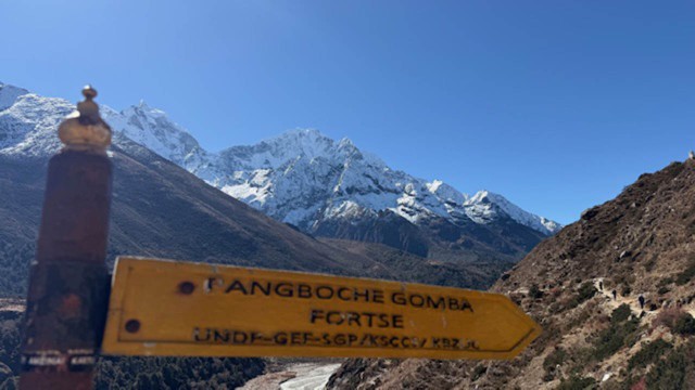 Abstieg-nach-Pangboche-3930-m Abstieg-nach-Pangboche-3930-m