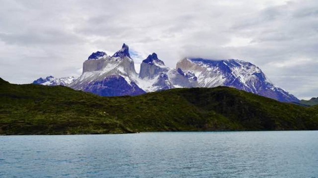 undUuml;ber-den-Lago-Pehoe-zum-Camp-Paine-Grande