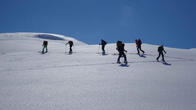 Erste Skitour auf den Eghypatrush (2835 m)