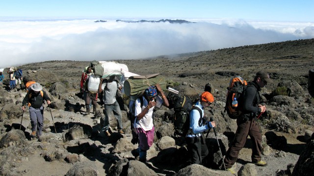Kilimanjaro Besteigung Träger