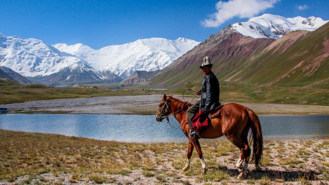 pik lenin, kirgisischer reiter