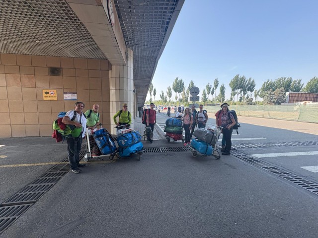 Ankunft-in-Bishkek Ankunft-in-Bishkek