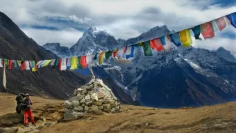 Gebetsfahnen am Everest Trek nach Gokyo Gebetsfahnen Gokyo Everest Trek Khumbu