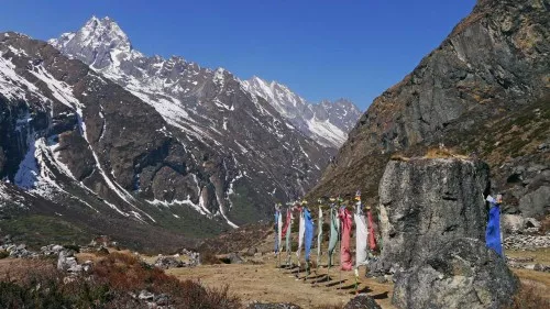 Rolwaling Trek mit Parchamo Peak (6273 m) Rolwaling Trek mit Parchamo Peak (6273 m)