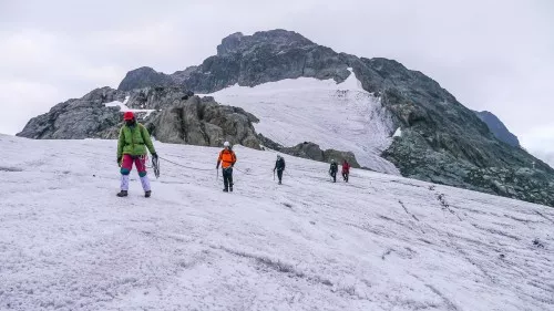 Bergsteigen in den Mondbergen des Ruwenzori Bergsteigen in den Mondbergen des Ruwenzori