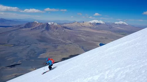 Ski Abfahrt vom Parinacota in Bolivien skitour bolivien parinacota