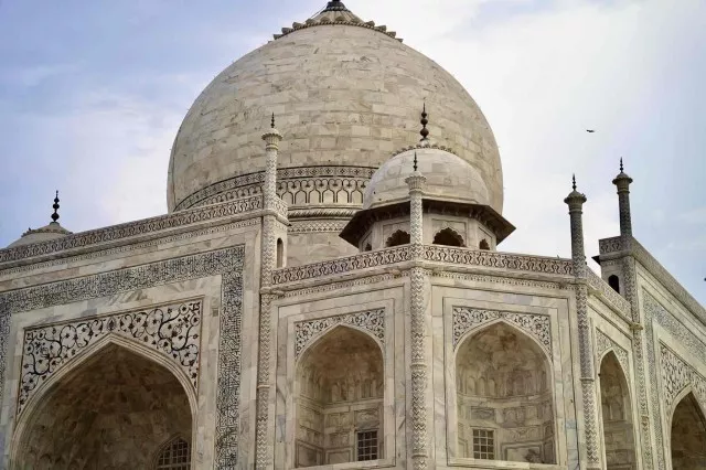 Runduuml;ckflug-nach-Delhi-und-Besichtigung-Taj-Mahal