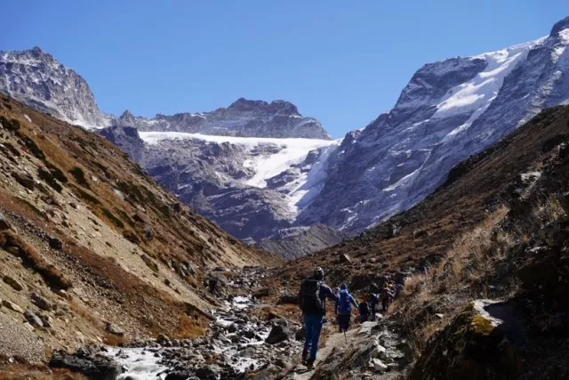 Khare--4900m-- Khare--4900m--
